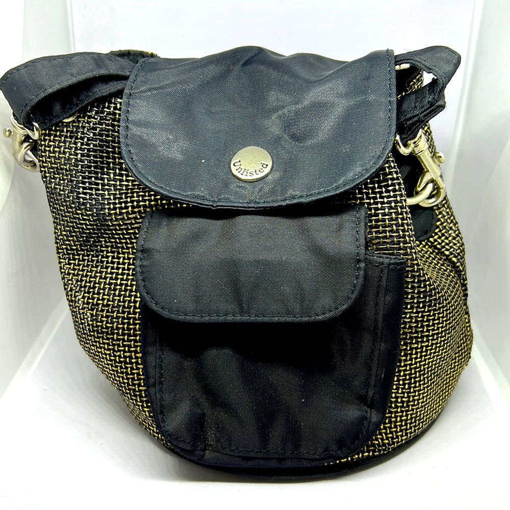 ⚡️Kenneth Cole Unlisted Drawstring bucket Purse/Mini Backpack⚡️